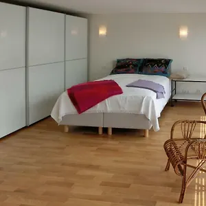 https://modernes-sonniges-appartement-im-herzen-von-dusseldorf.dortmundhotels.net
