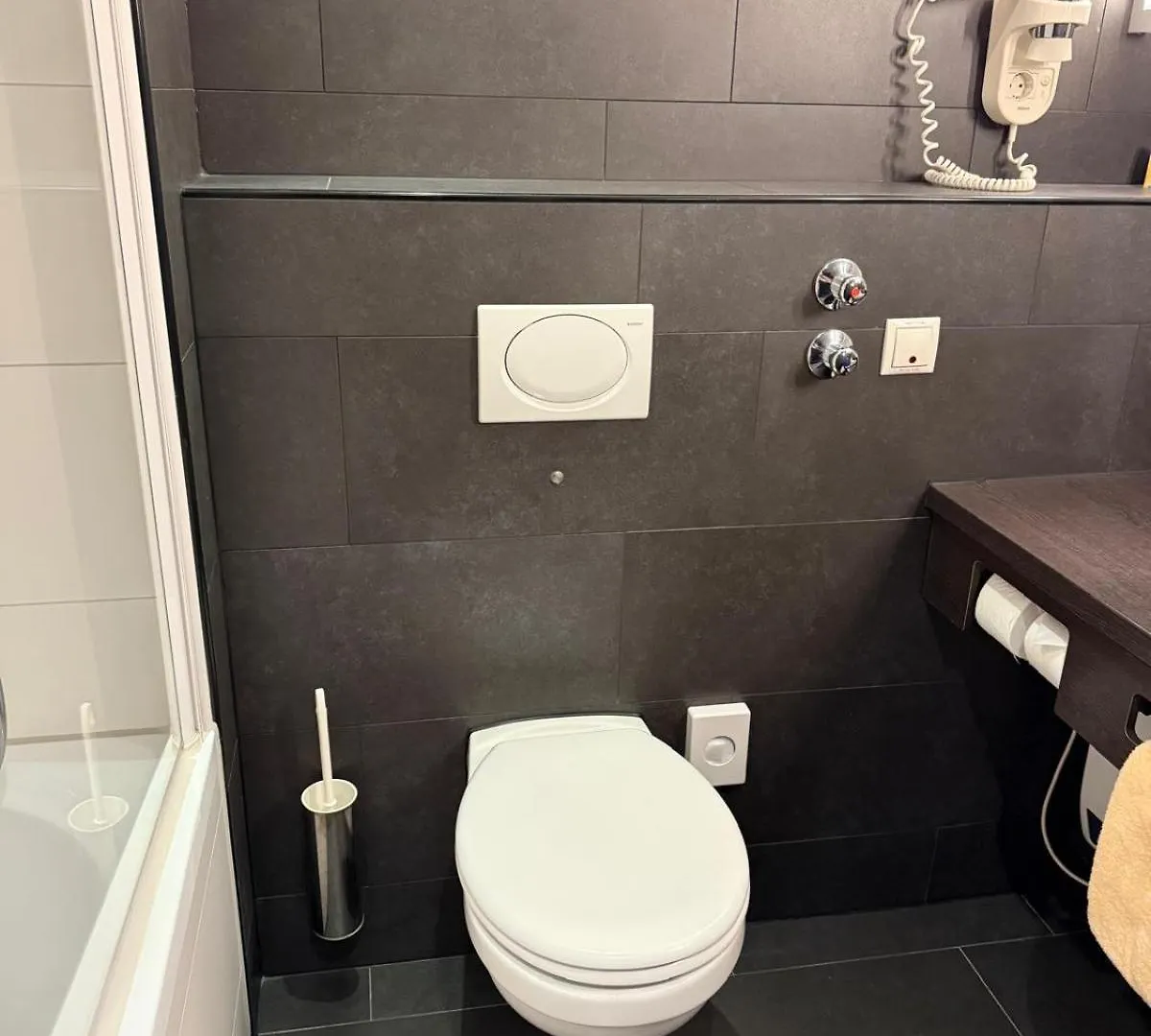 Stay2Munich Hotel & Serviced Apartments Brunnthal 3*,  Alemania
